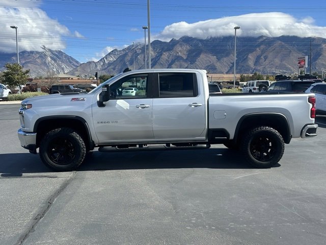 Used 2022 Chevrolet Silverado 3500 LT w/ Convenience Package image 6