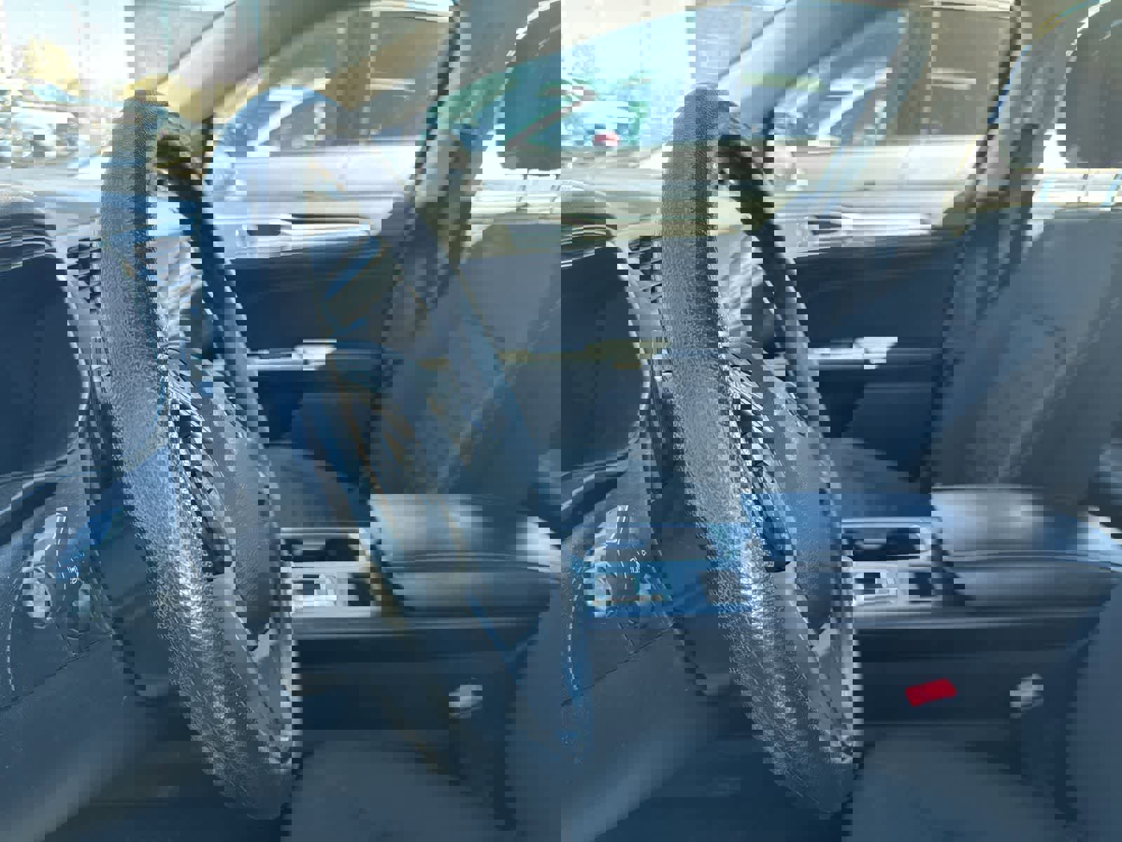 Used 2020 Ford Fusion SE AWD/4WD image 32