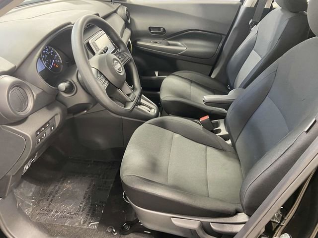 New 2025 Nissan Kicks Play S image 6