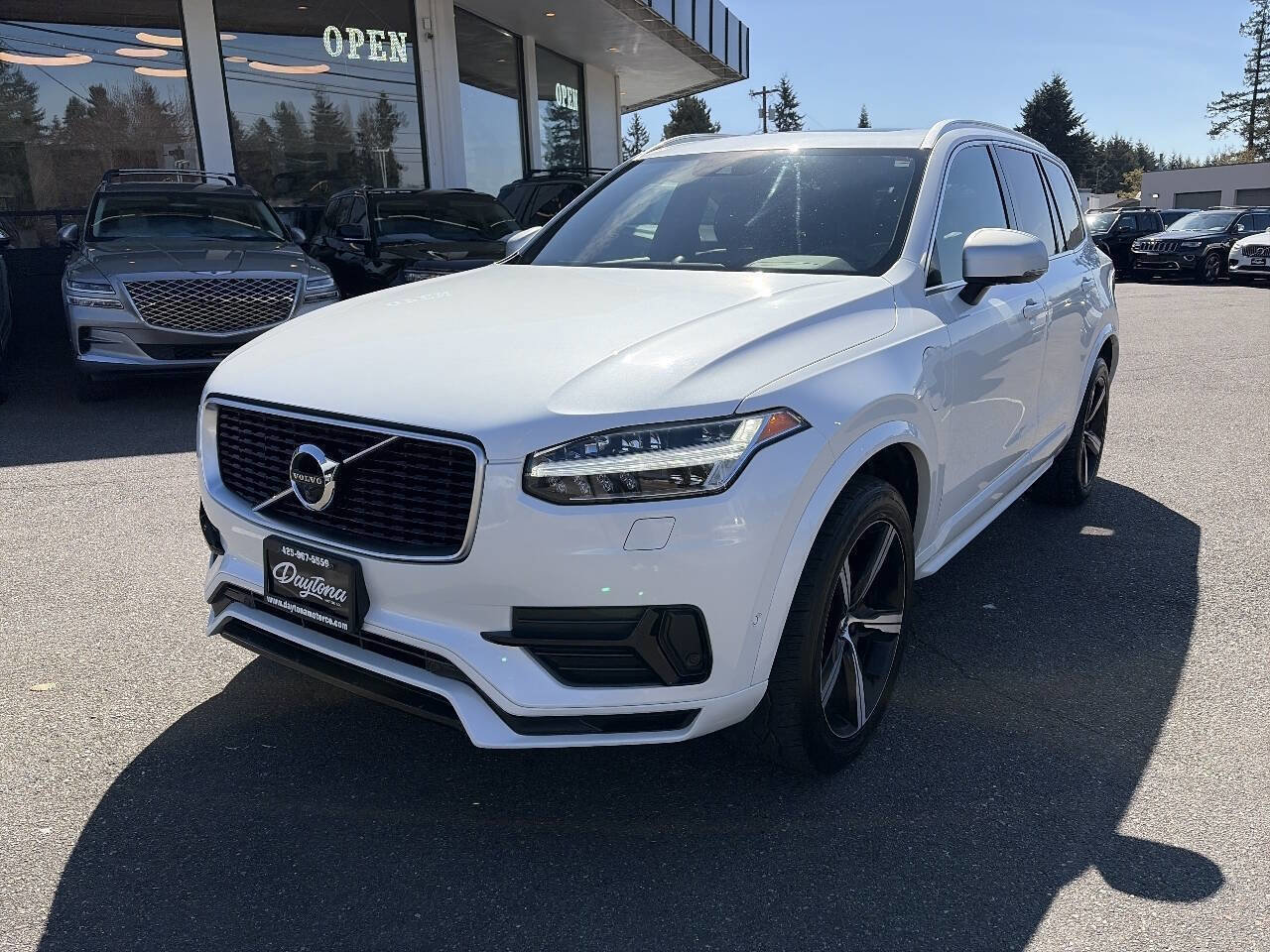Used 2016 Volvo XC90 T8 R-Design w/ Vision Package