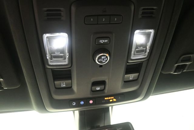Used 2021 Chevrolet Suburban Z71 AWD/4WD image 14