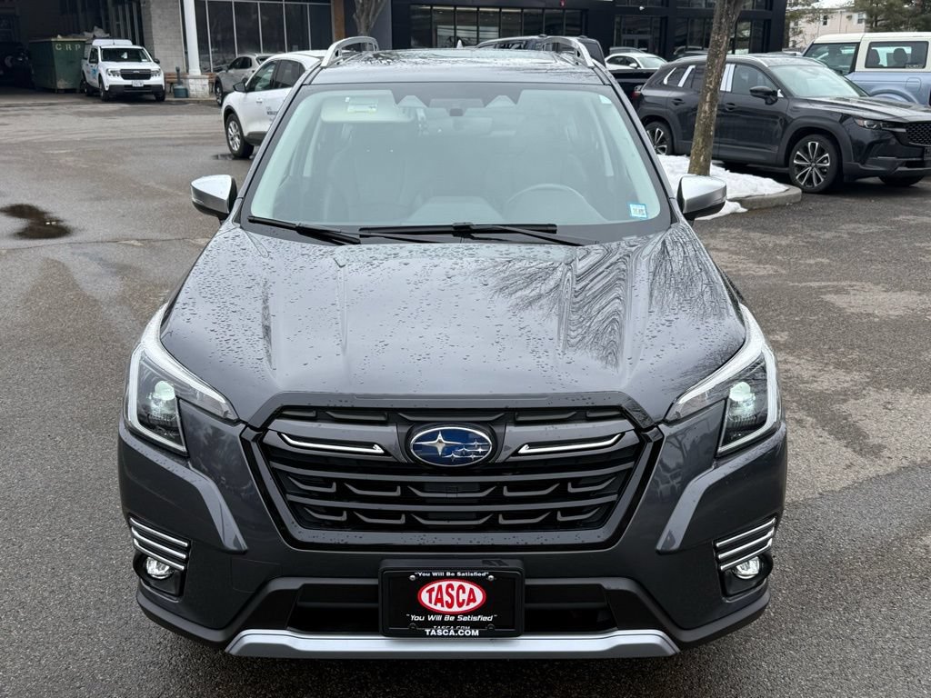 Used 2022 Subaru Forester Touring AWD/4WD image 2