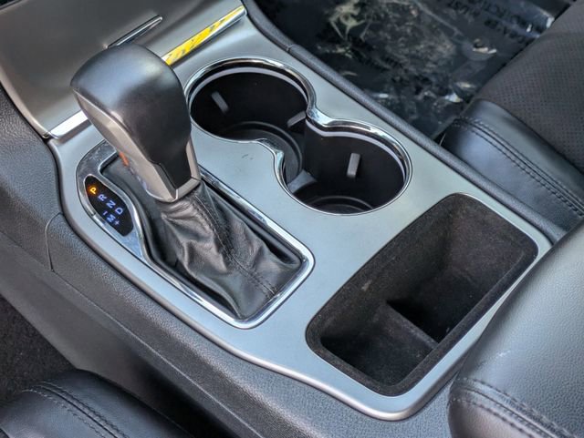 Certified 2020 Jeep Grand Cherokee Altitude AWD/4WD image 19
