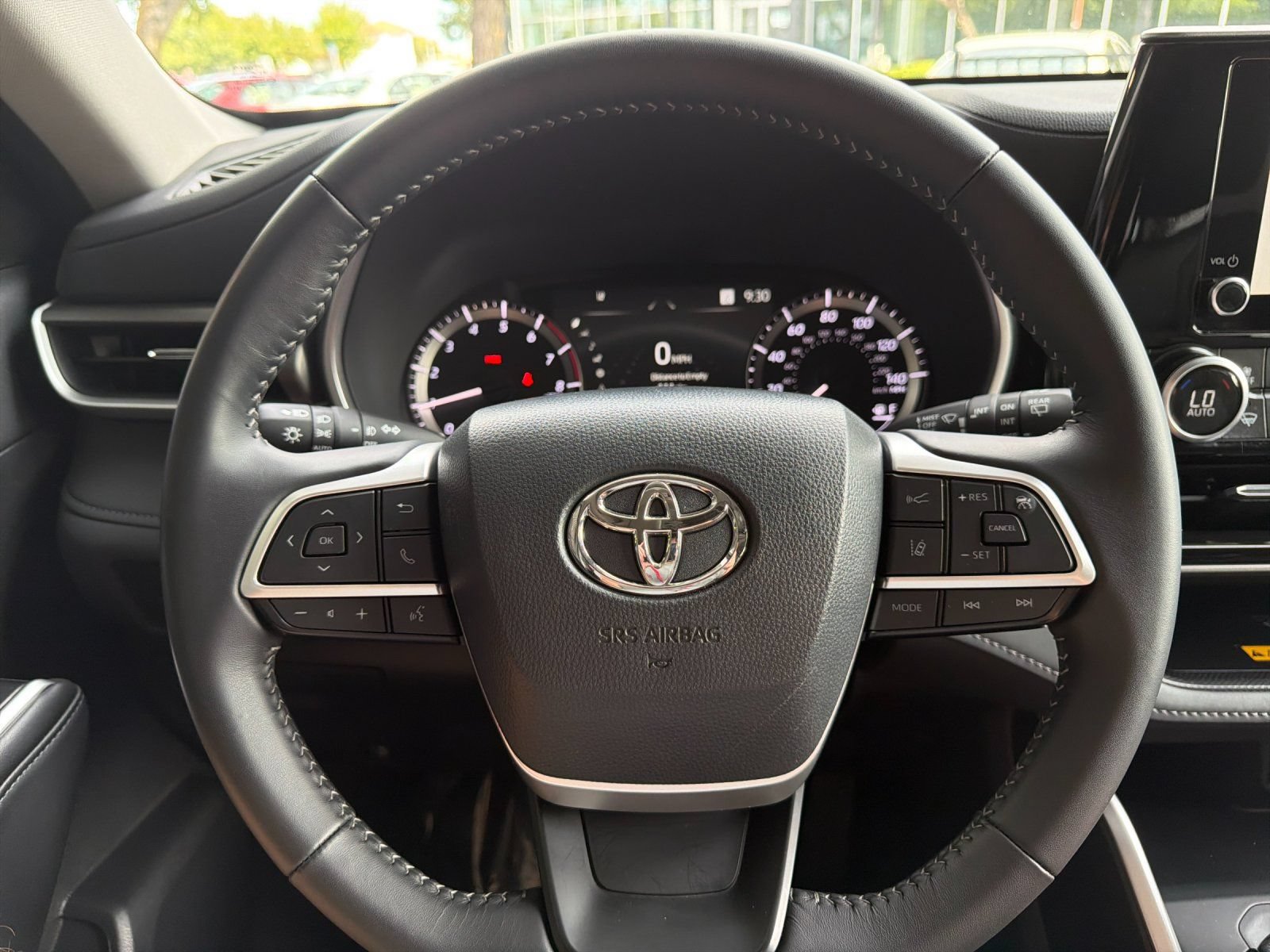 Used 2026 Toyota Highlander XLE AWD/4WD image 23
