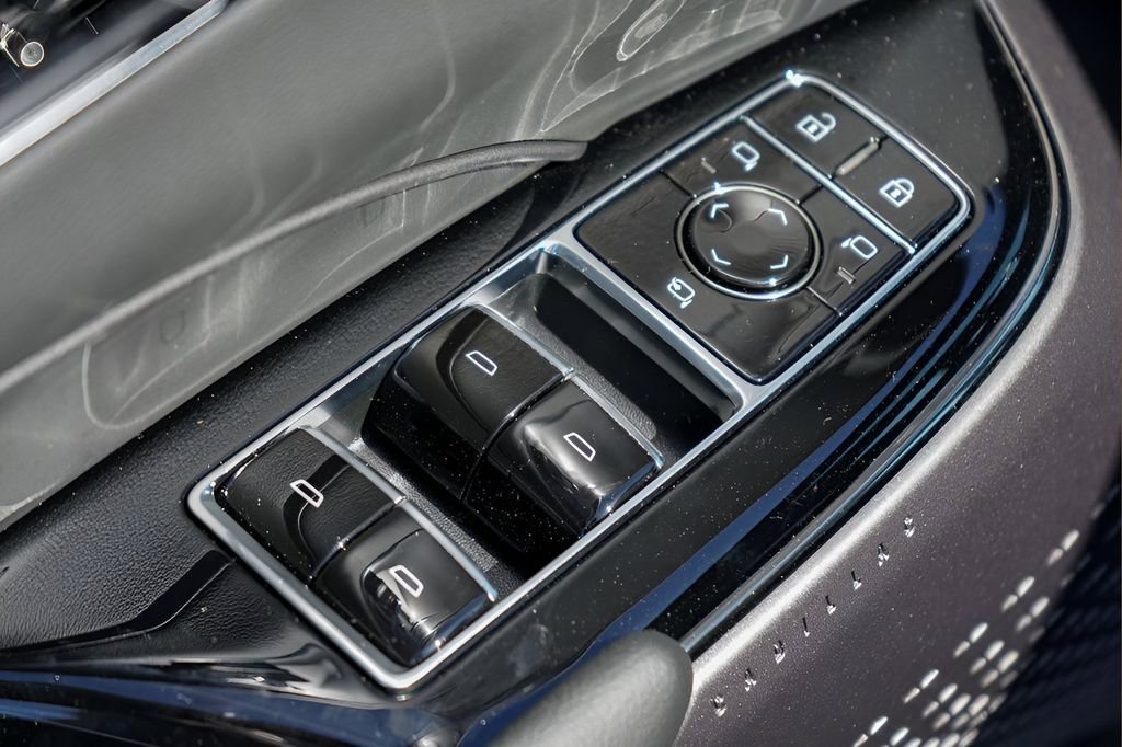 New 2026 Cadillac Lyriq Luxury w/ LPO, Floor Liner Package image 17