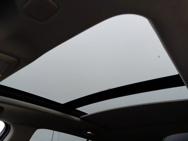 Used 2020 Buick Envision Premium w/ Driver Confidence Package image 24