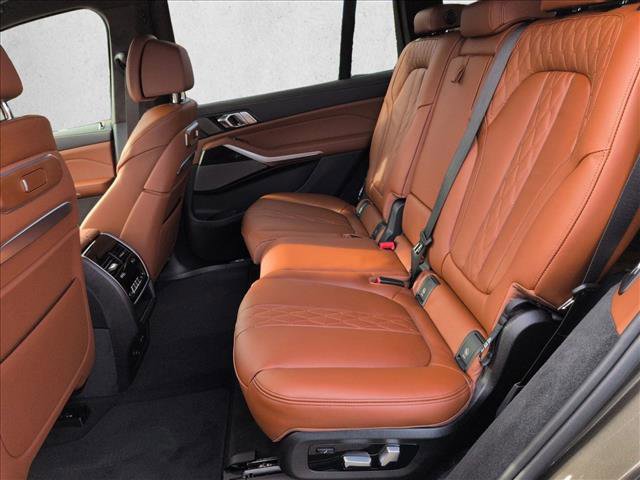 New 2026 BMW X7 xDrive40i w/ M Sport Package image 16