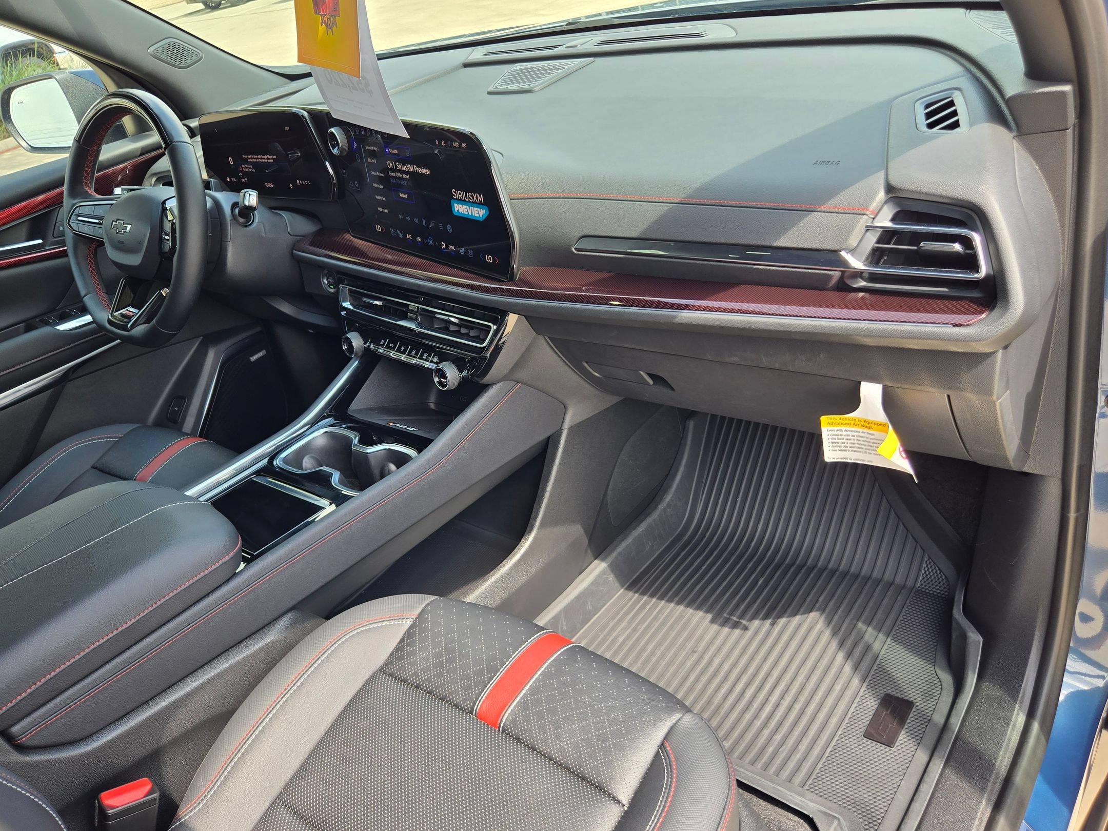 Certified 2025 Chevrolet Traverse RS w/ LPO, Floor Liner Package AWD/4WD image 25