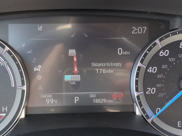 Certified 2024 Toyota Highlander XLE FWD image 27
