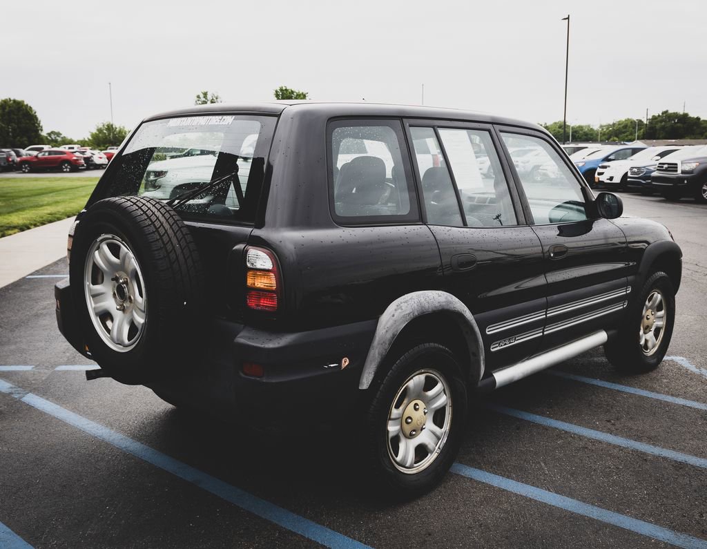 Used 1998 Toyota RAV4 4WD 4-Door image 9