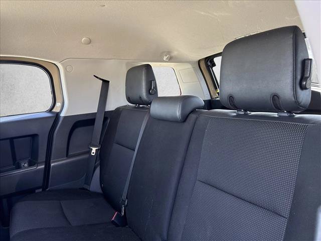 Used 2014 Toyota FJ Cruiser 4WD w/ Convenience Package image 17