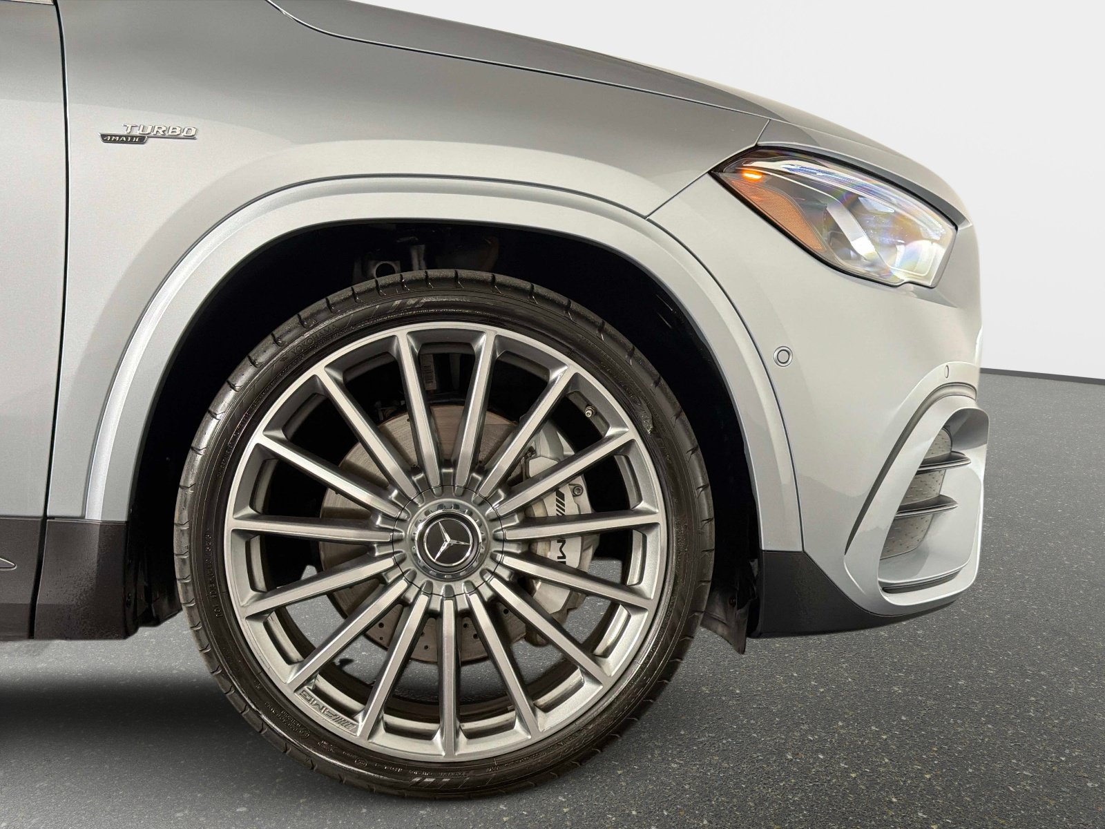 Used 2024 Mercedes-Benz GLA 35 AMG 4MATIC w/ Exclusive Package image 21