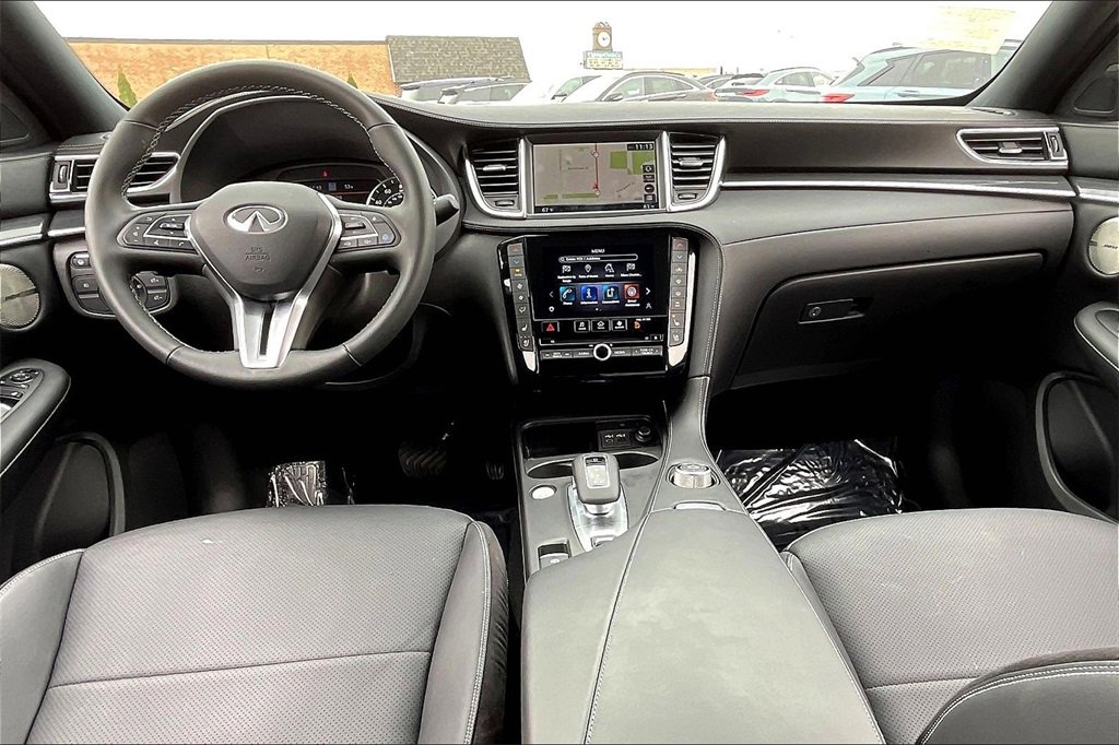 New 2025 INFINITI QX50 Sport image 5