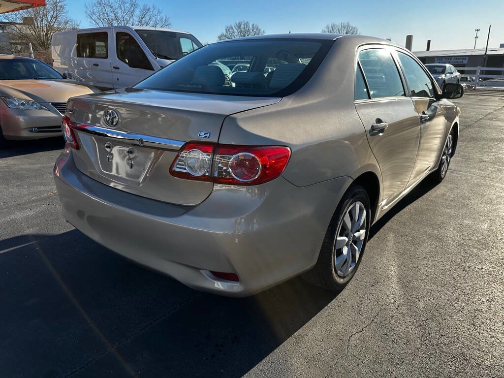 Used 2013 Toyota Corolla LE image 7
