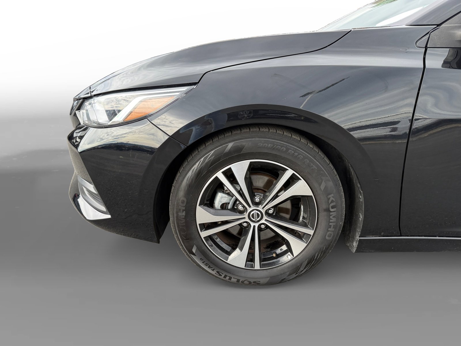 Used 2022 Nissan Sentra SV image 9