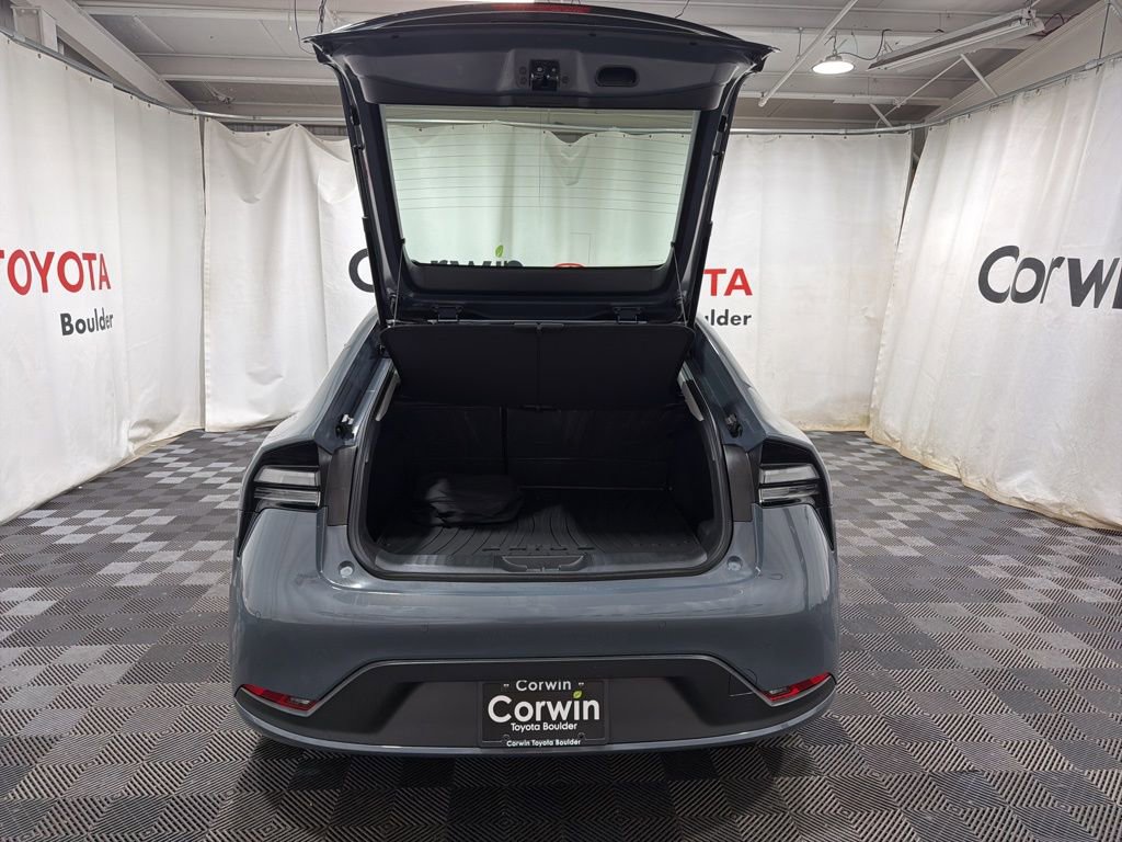 Used 2026 Toyota Prius Plug-In Hybrid FWD image 16