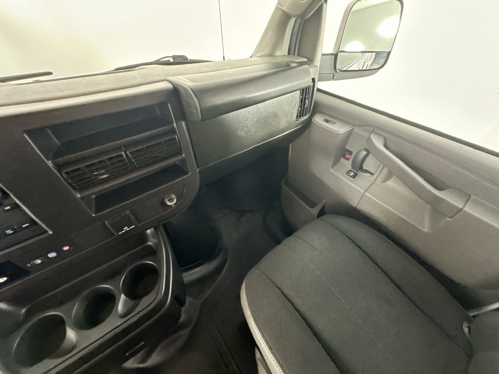 Used 2022 GMC Savana 2500 w/ Driver Convenience Package RWD image 11