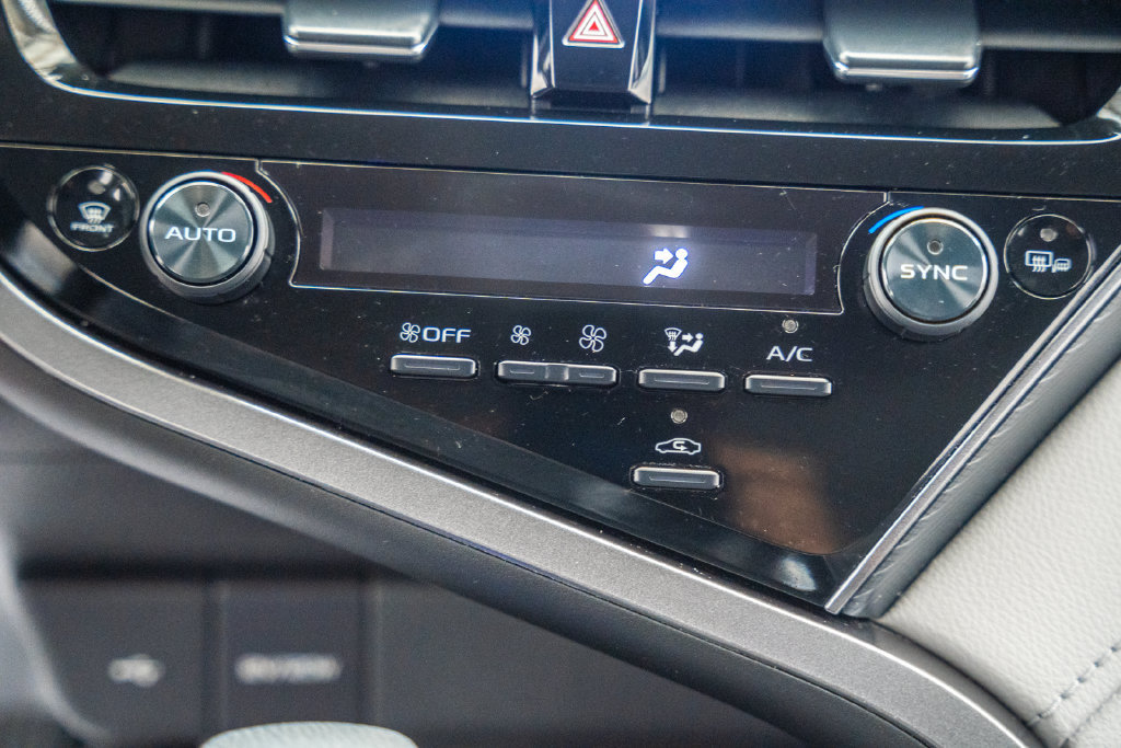 Certified 2023 Toyota Camry LE FWD image 23