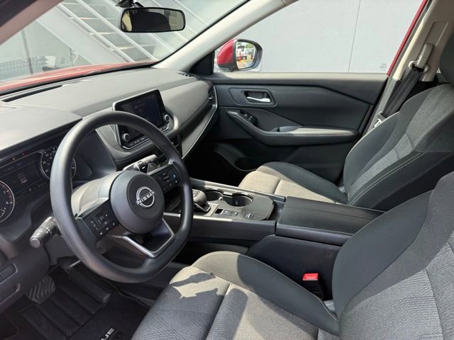 Certified 2024 Nissan Rogue SV FWD image 18