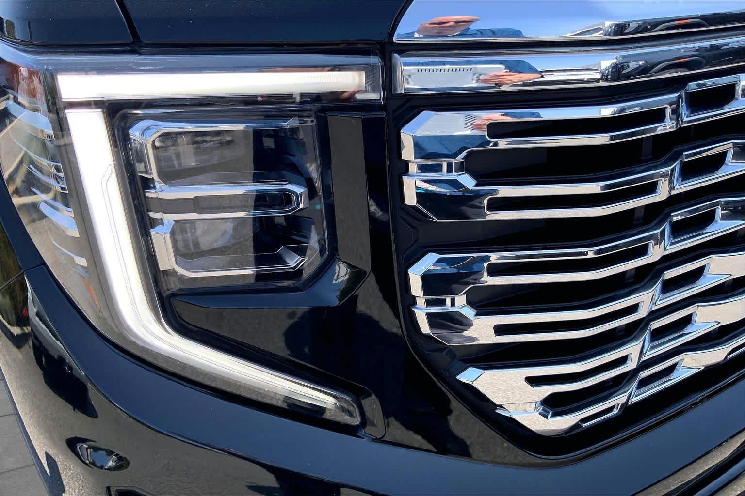 Used 2024 GMC Sierra 1500 Denali w/ Denali Reserve Package AWD/4WD image 24