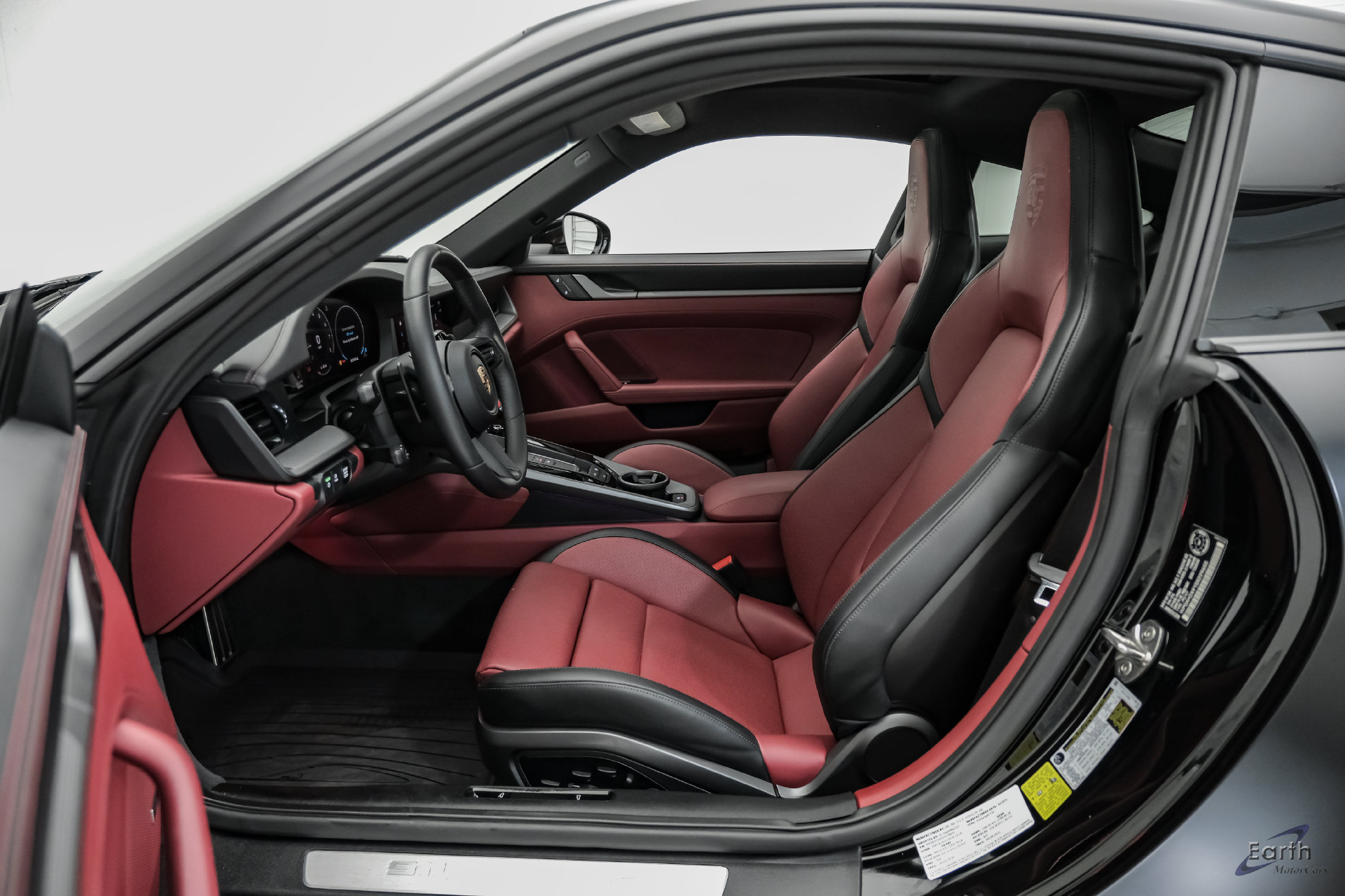 Used 2025 Porsche 911 Carrera S RWD image 33