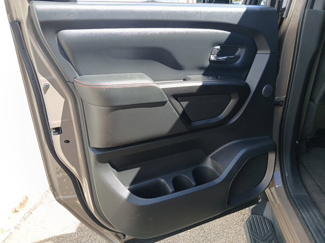 Used 2021 Nissan Titan PRO-4X w/ Pro-4x Convenience Package AWD/4WD image 22