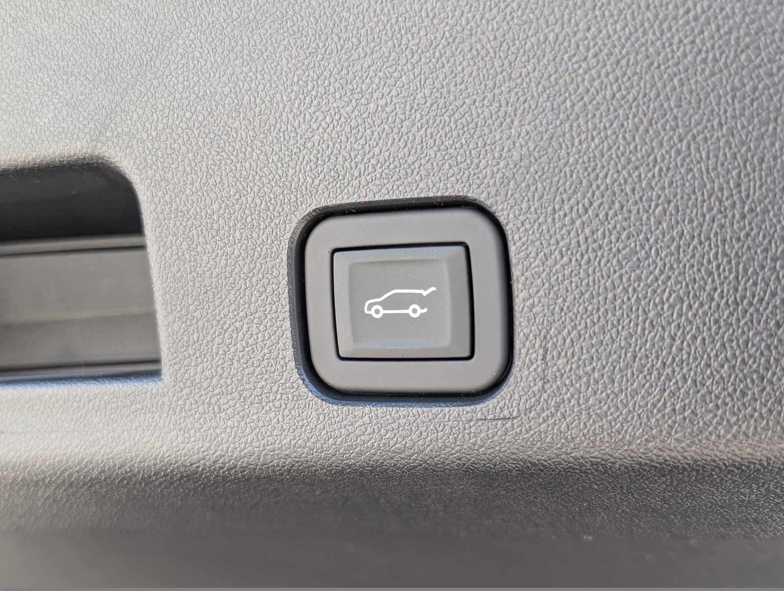 New 2026 Chevrolet Traverse LT w/ Driver Confidence Package image 11