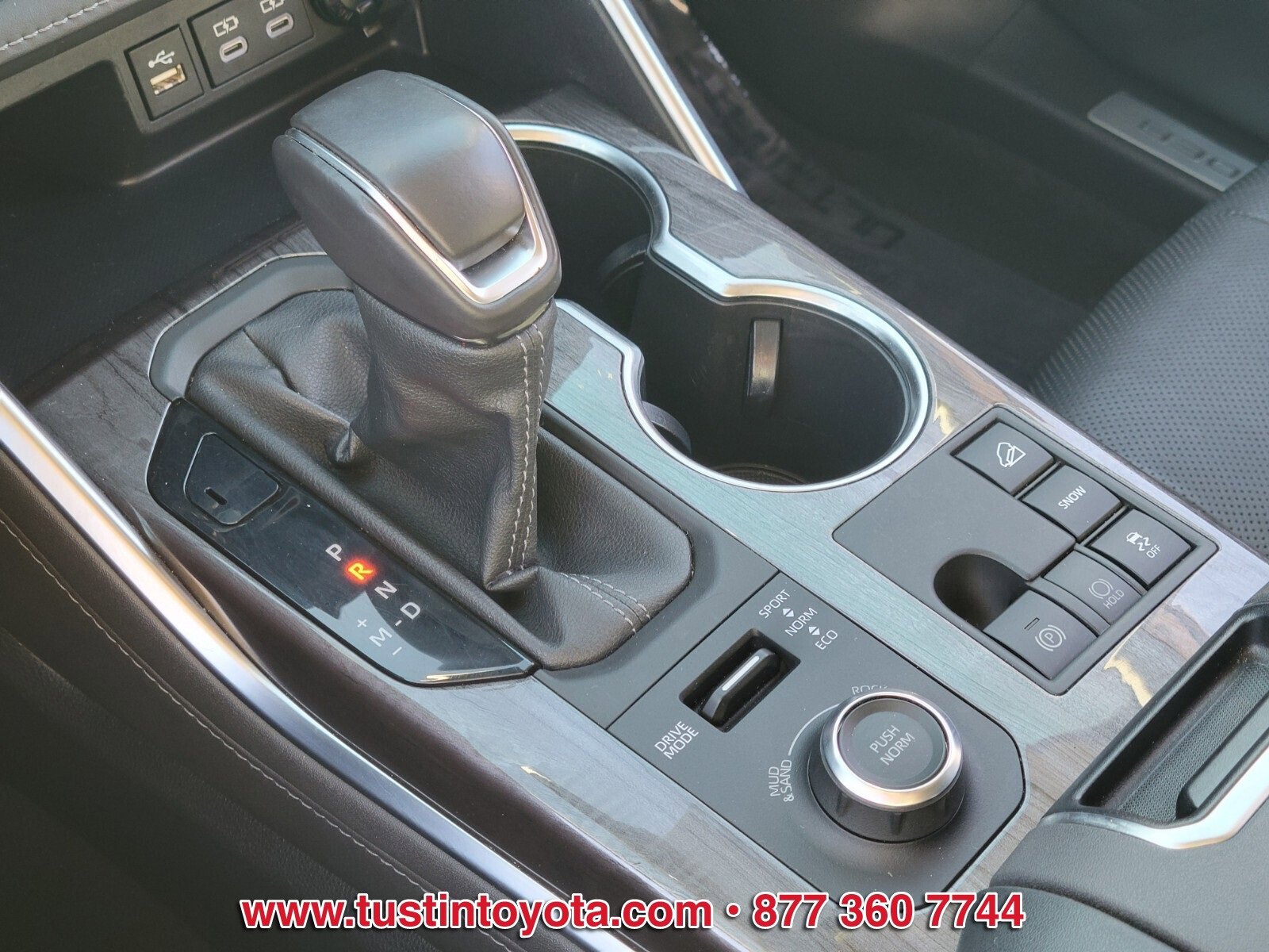 Used 2023 Toyota Highlander Limited image 27