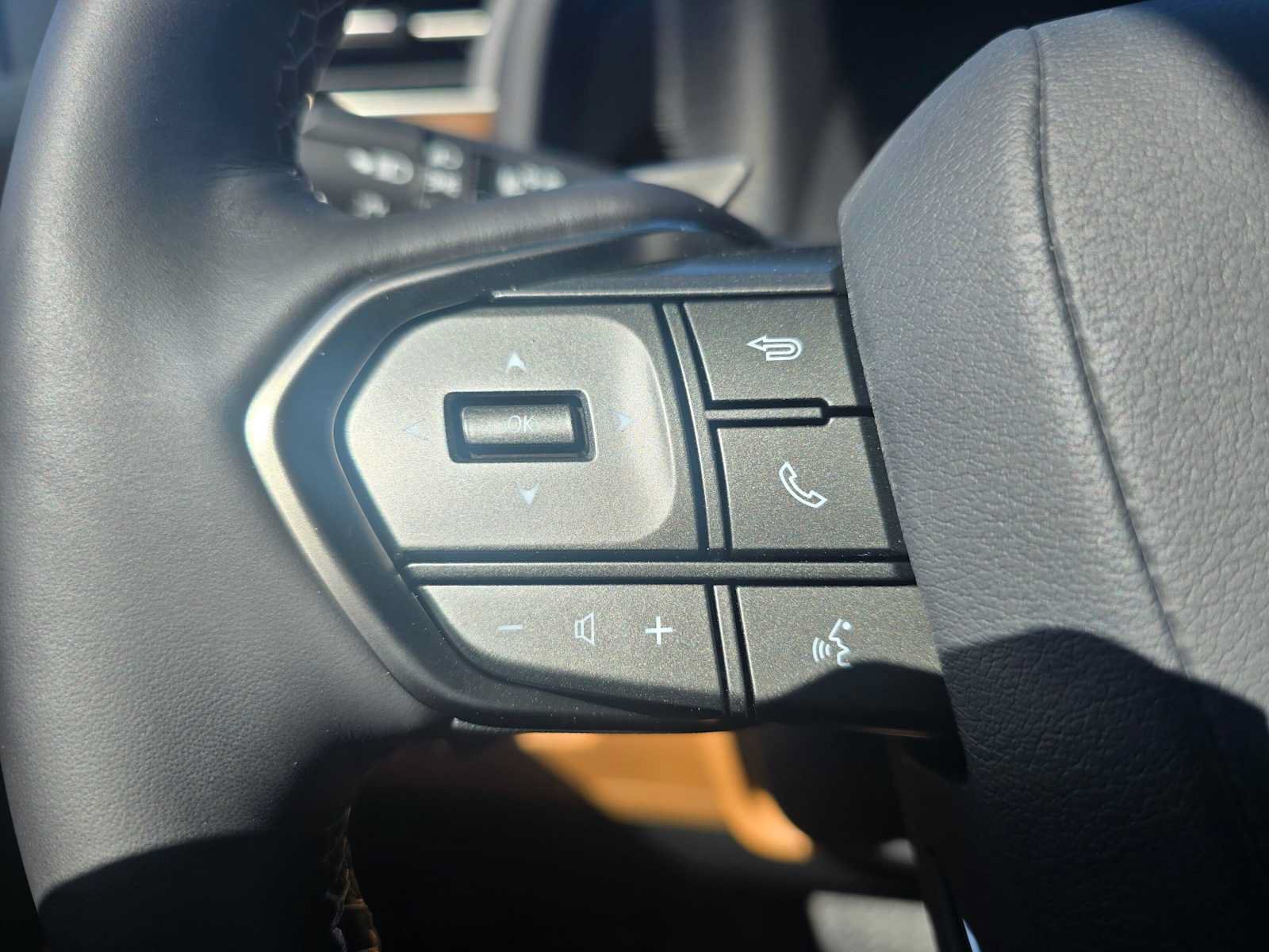 New 2026 Lexus LX 700h Luxury AWD/4WD image 33