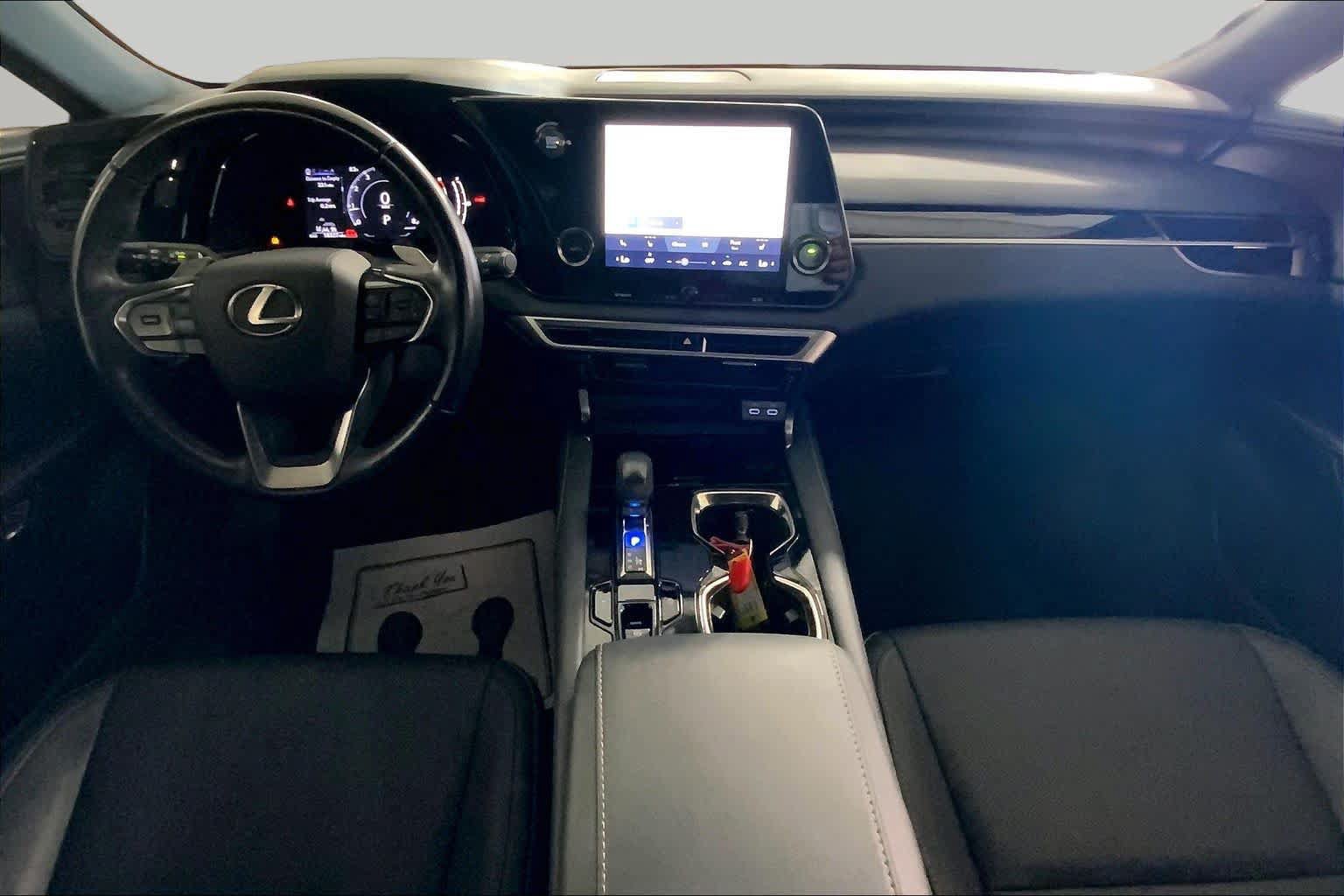 Used 2024 Lexus RX 350 FWD w/ Technology Package image 29