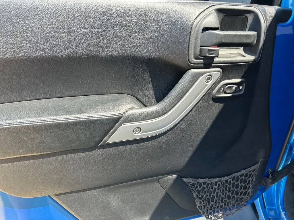 Used 2014 Jeep Wrangler Unlimited Sport AWD/4WD image 8