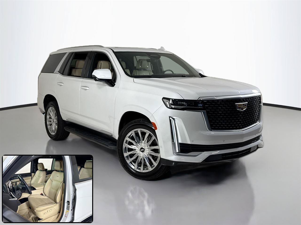 Used 2021 Cadillac Escalade Premium Luxury AWD/4WD image 2