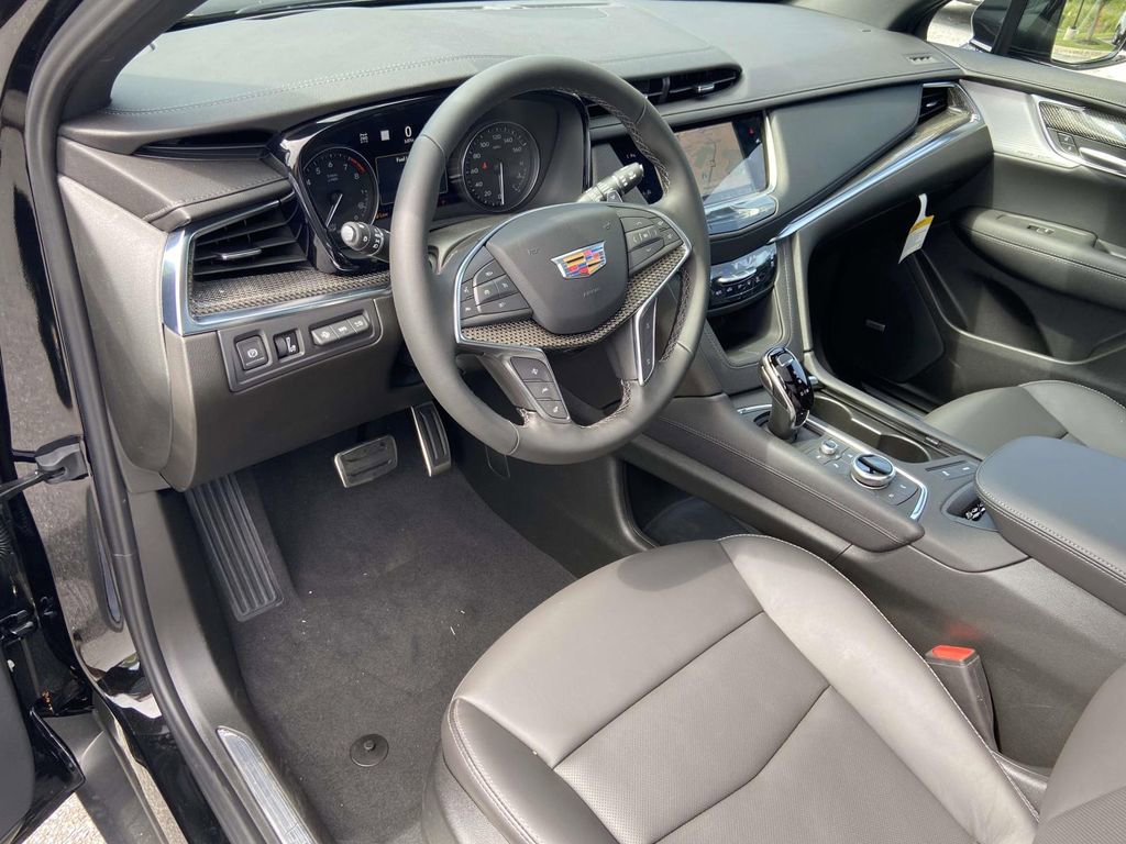 New 2026 Cadillac XT5 Sportv w/ LPO, Onyx Lite Package AWD/4WD image 18