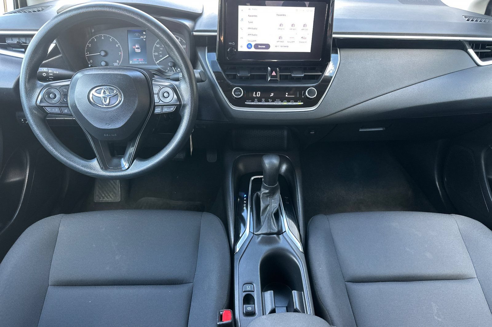 Used 2024 Toyota Corolla LE FWD image 15