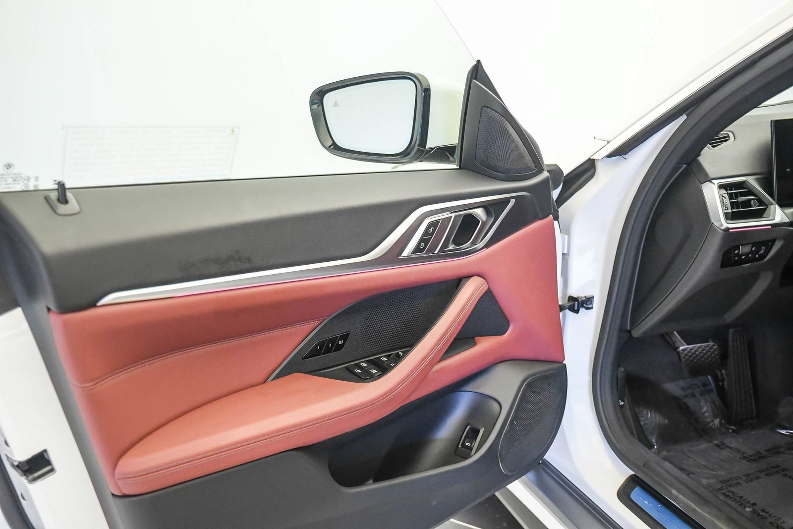 Certified 2023 BMW i4 eDrive35 RWD image 23