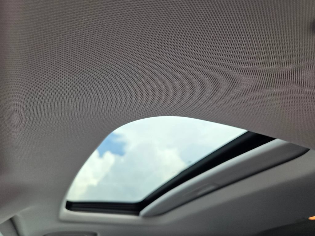 Used 2026 Chevrolet Trax ACTIV w/ Sunroof Package FWD image 5