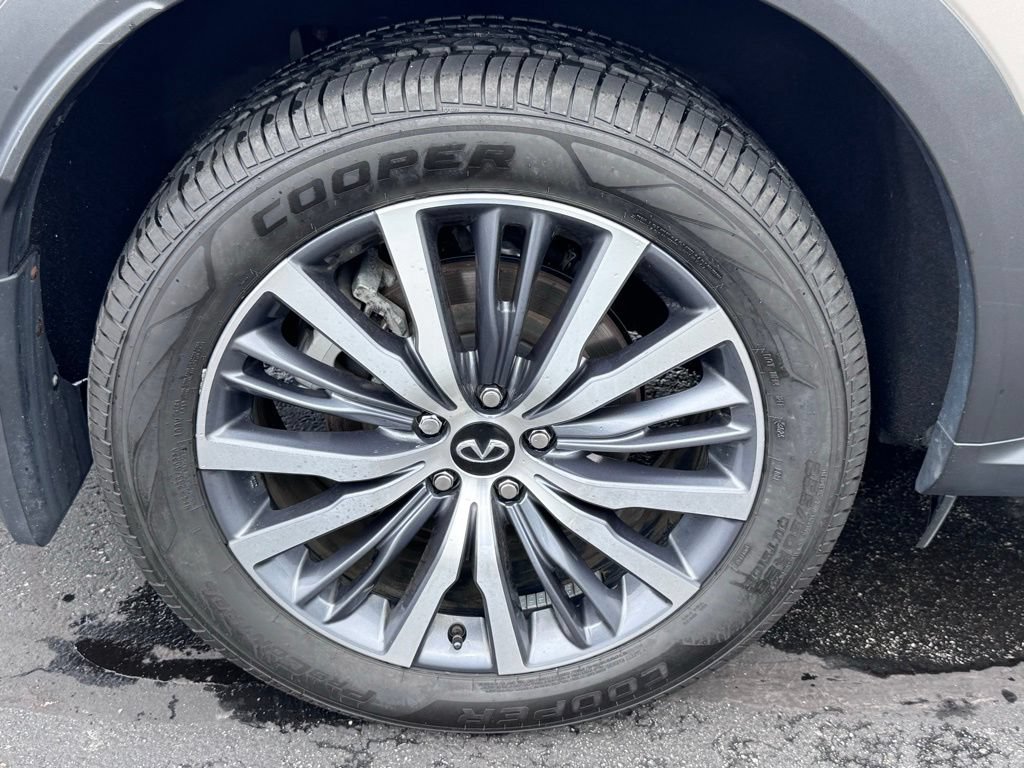 Used 2023 INFINITI QX60 Sensory w/ Cargo Package AWD/4WD image 50