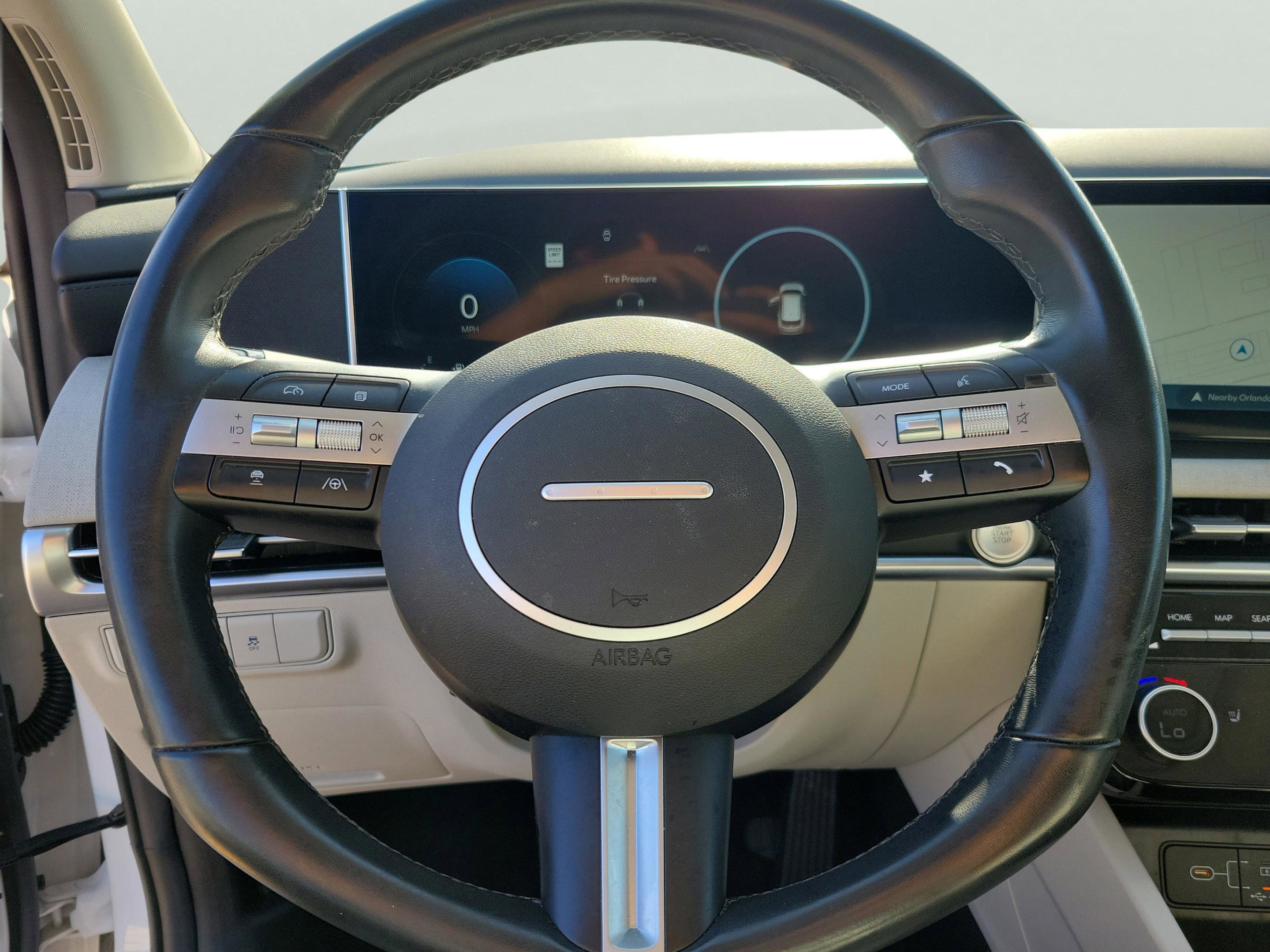 Certified 2025 Hyundai Tucson SEL image 18