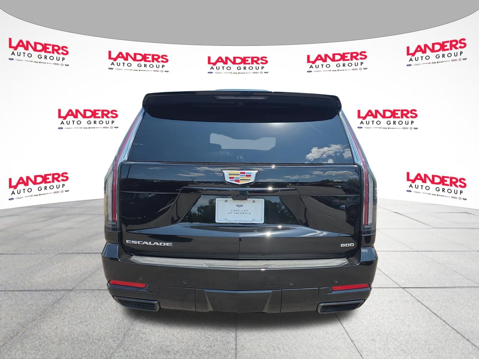 Used 2026 Cadillac Escalade Platinum Sport w/ LPO, Floor Liner Package AWD/4WD image 4