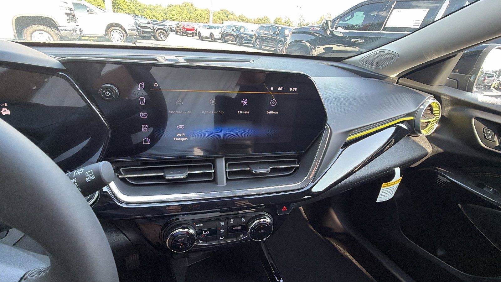 New 2026 Chevrolet Trax ACTIV w/ Driver Confidence Package FWD image 24