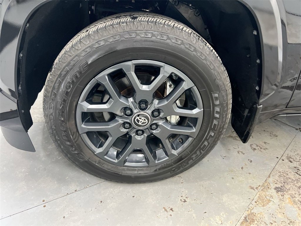 Used 2025 Toyota Sequoia Platinum image 26