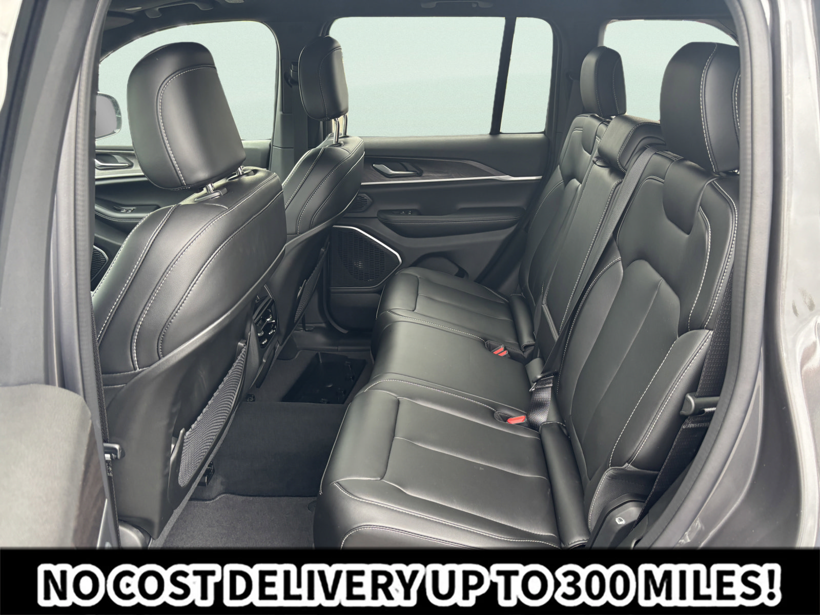 New 2026 Jeep Grand Cherokee Limited w/ Trailer Tow Package AWD/4WD image 10