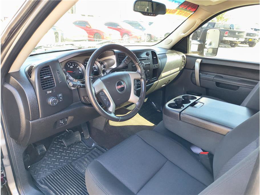 Used 2013 GMC Sierra 2500 SLE w/ SLE Preferred Package image 5