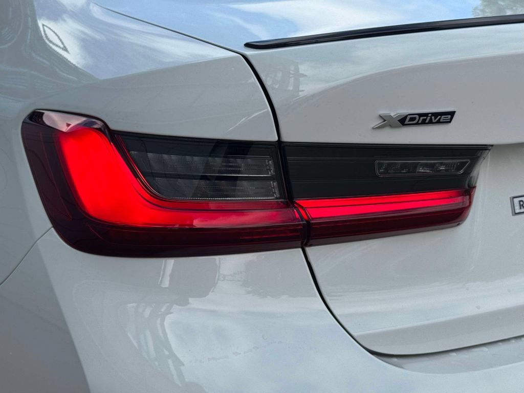 Certified 2025 BMW M340i xDrive w/ Premium Package AWD/4WD image 10