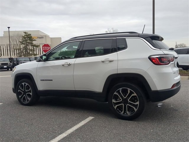 Used 2022 Jeep Compass Limited image 6