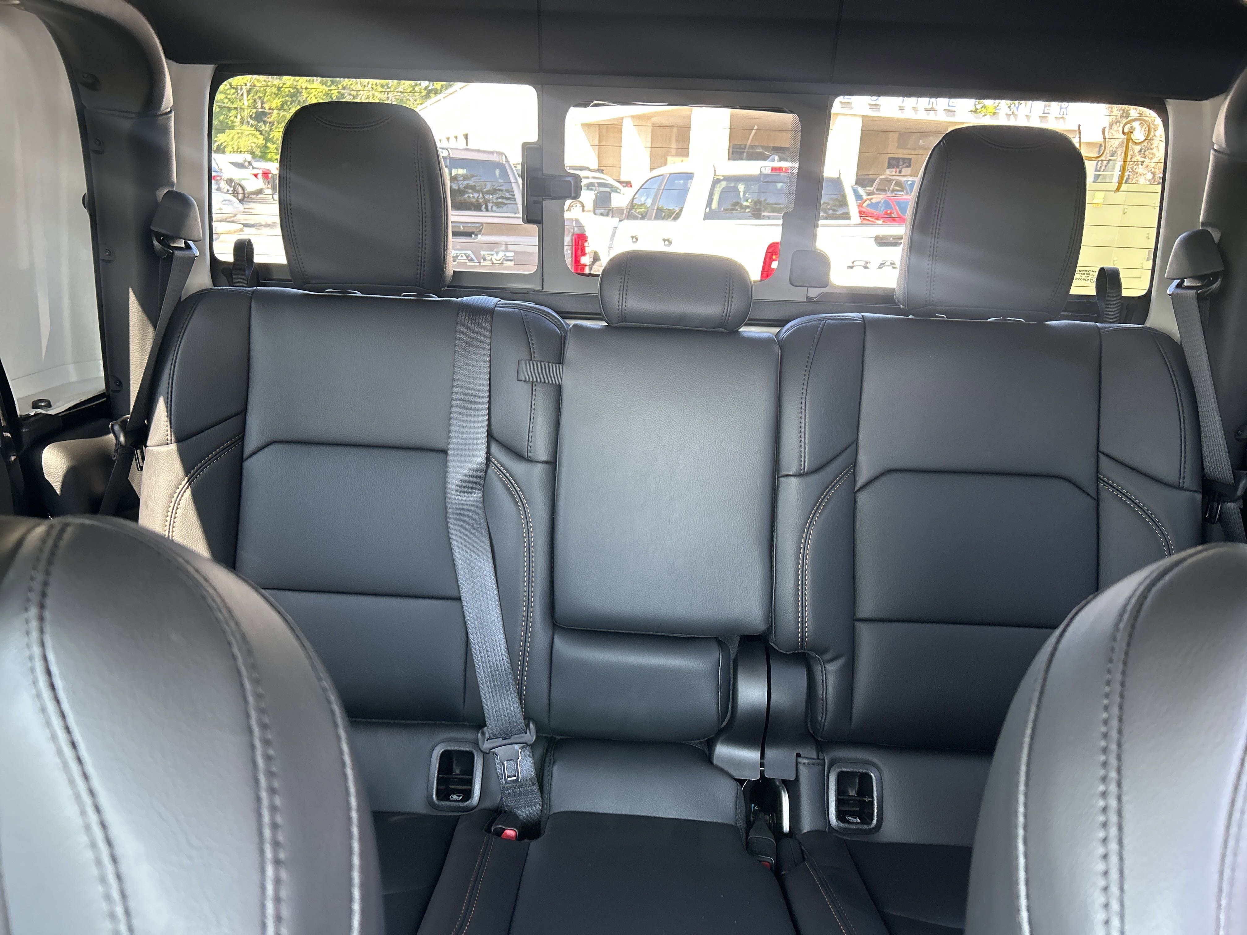 New 2025 Jeep Gladiator Sport image 14