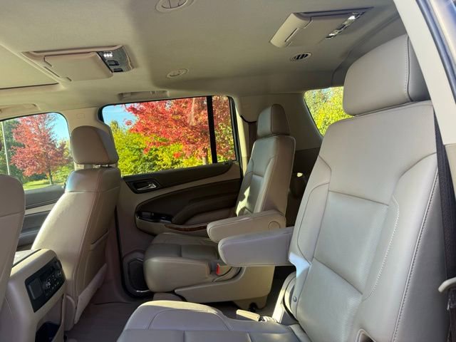 Used 2020 Chevrolet Suburban Premier image 15