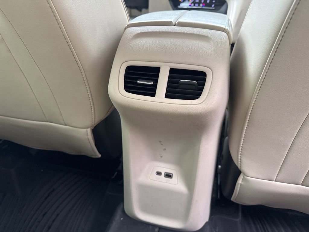 Used 2022 Buick Envision Essence w/ Safety Package image 38