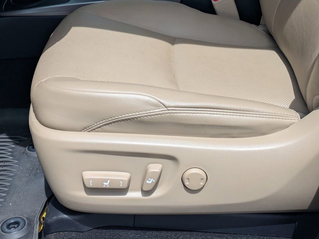 Used 2023 Toyota 4Runner Limited image 23