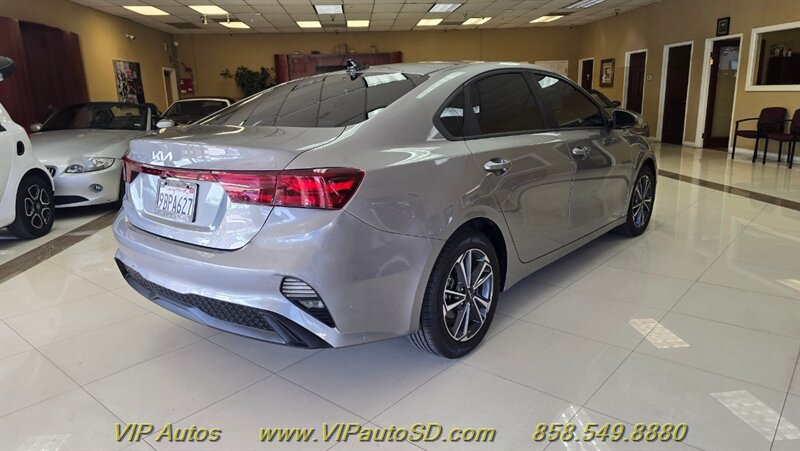 Used 2016 Kia Forte LX FWD image 26